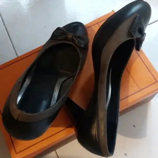 کفش مشکی مارال چرم