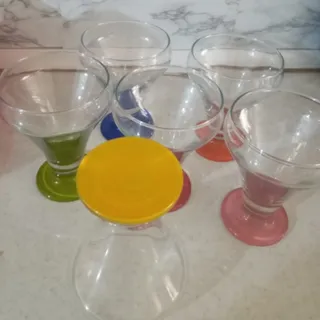 بستنی خوری