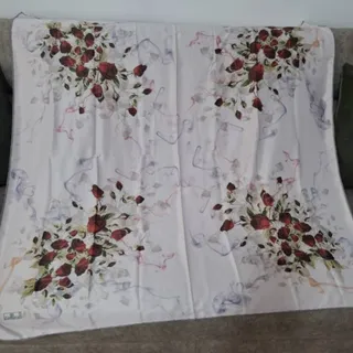 روسری ساتن