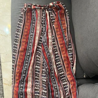 شلوار بغل چاک دار
