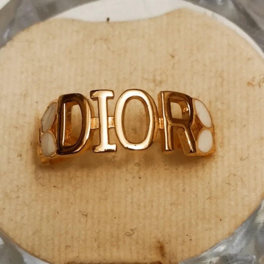 انگشتر زیبا وبا کیفیتDior