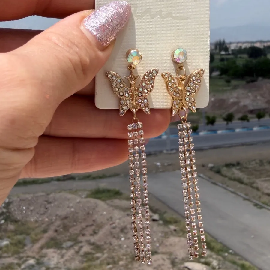 گوشواره خارجی I am