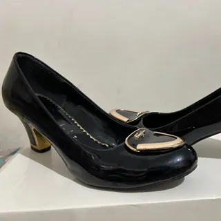 کفش نو