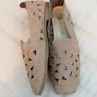 کفش تابستونی