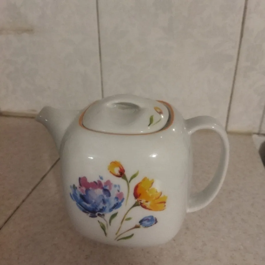 قوری چینی زرین