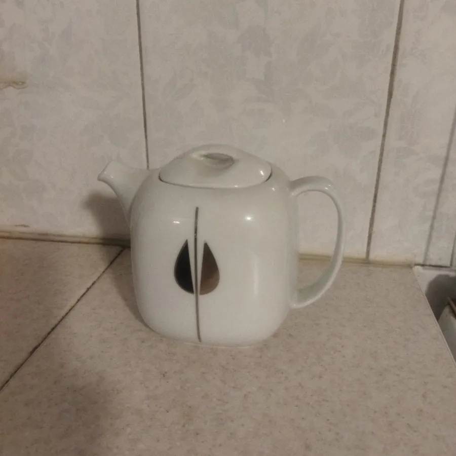 دو عدد قوری چینی زرین