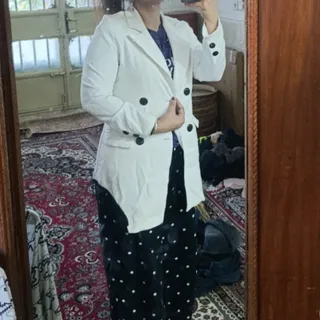 کت سفید