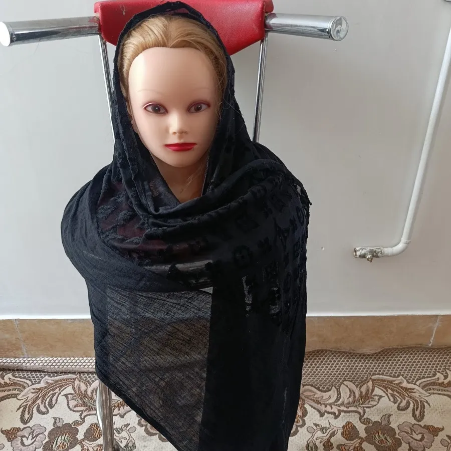 شال مشکی