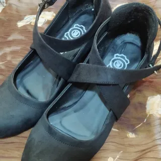 کفش روزمره سایز 37