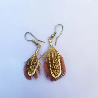 گوشواره پر طبیعی