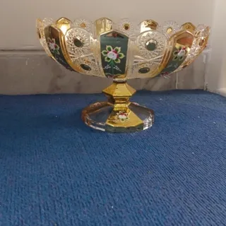 ظرف میوه طلایی