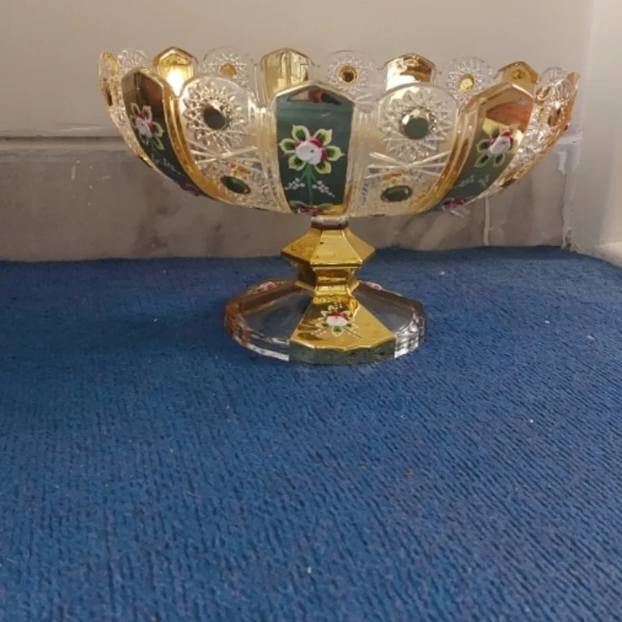 ظرف میوه طلایی