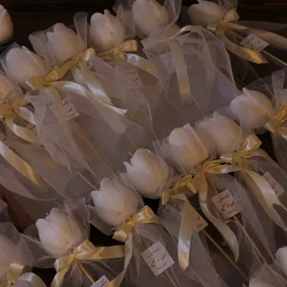 گیفت عقد و عروسی