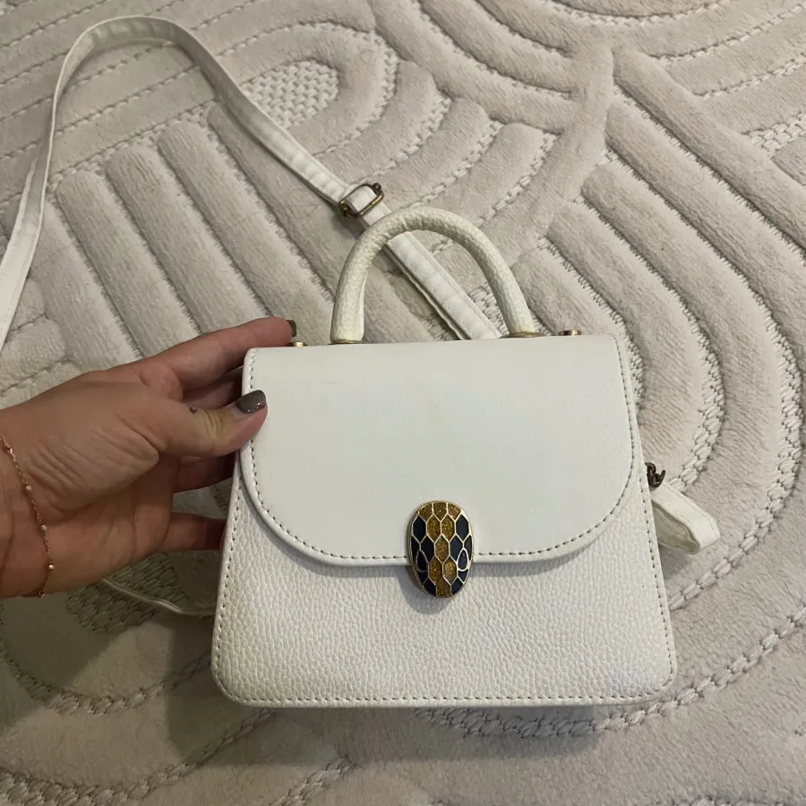 کیف سفید