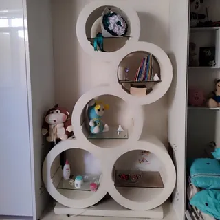 شلف کتابخانه و دکور اتاق