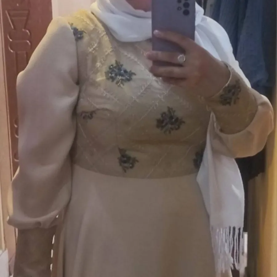 پیراهن مجلسی کرم