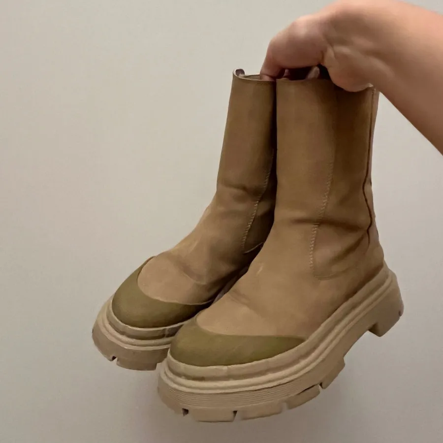 بوت زمستونه