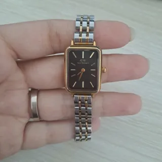 ساعت دنیل ولینگتون