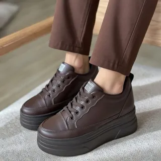 کفش اسپرت کتونی لژ دار