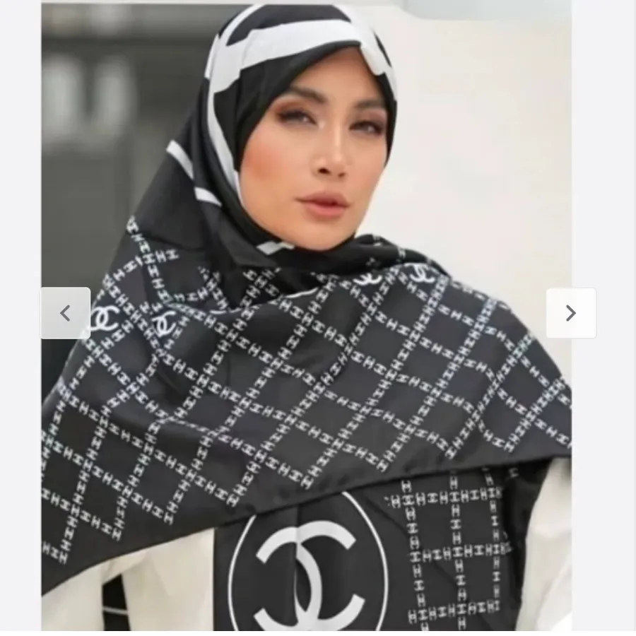 روسری ابریشم سفید مشکی