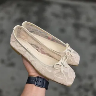 بابت توری