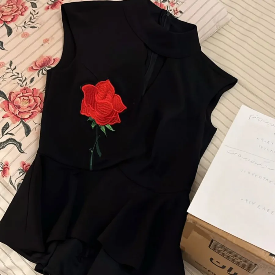 تاپ مشکی