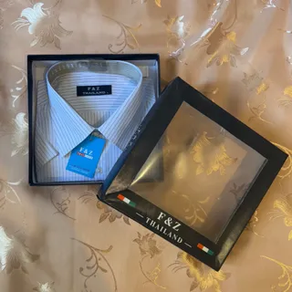 پیراهن مردانه