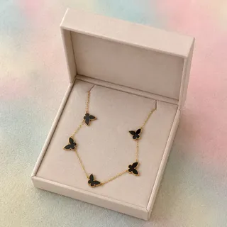 گردنبند پروانه