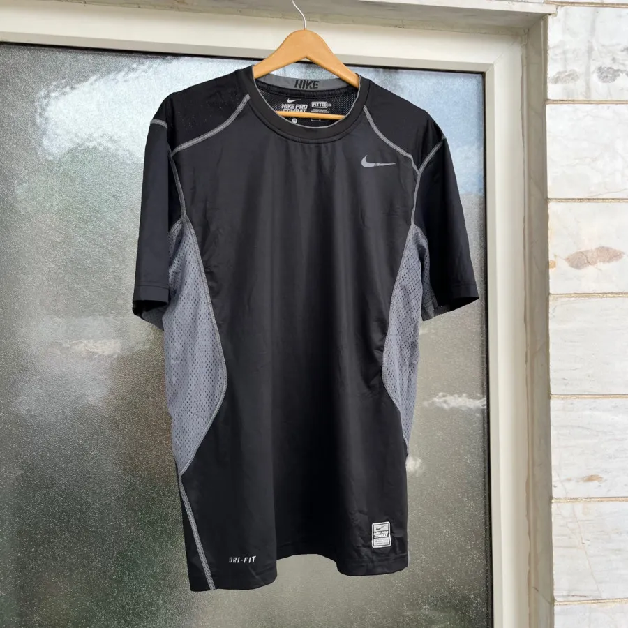 تیشرت Nike pro