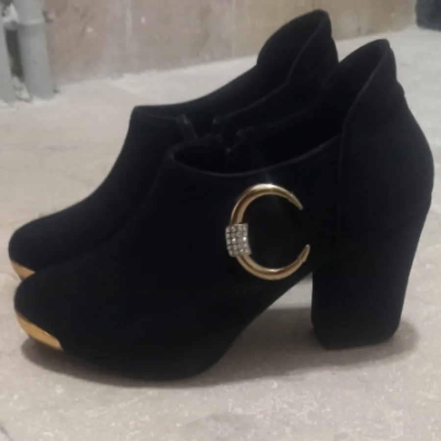 کفش مجلسی