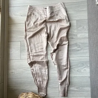 شلوار بژ Stradivarius