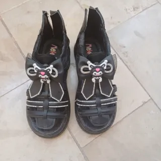 صندل دخترانه