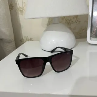 عینک آفتابی