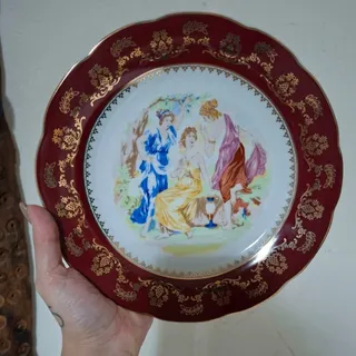 دیوارکوب سه دختر