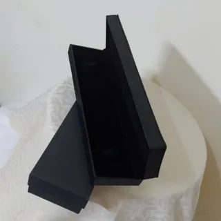 باکس ساعت ، دستبند