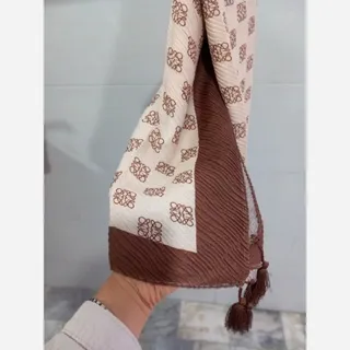 شال پلیسه طرحدار