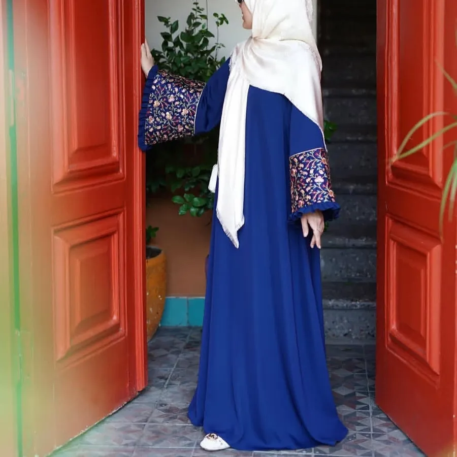 عبا عطیه دیزاین