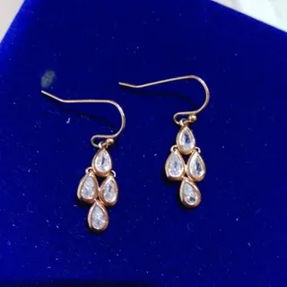 گوشواره شرابه