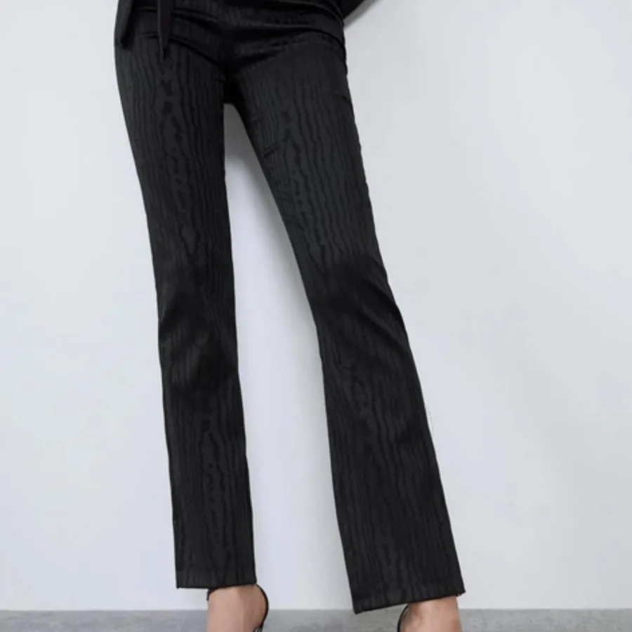 شلوار مشکی zara