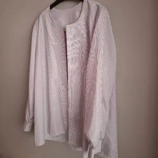 شومیز سفید راه راه