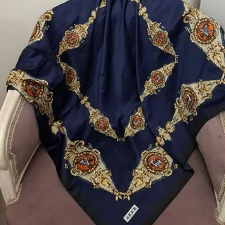 روسری زنانه