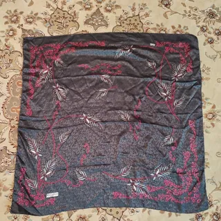 روسری ساتن