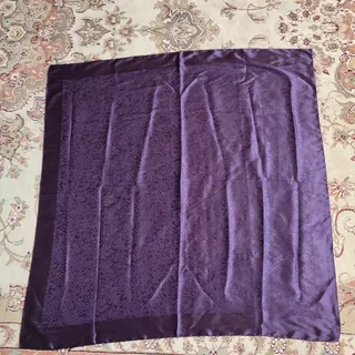 روسری ساتن