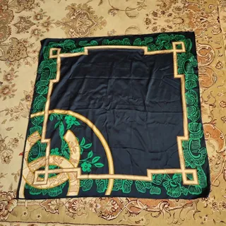 روسری ساتن