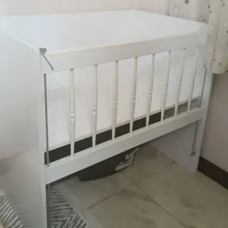 تخت نوزاد