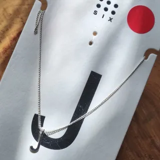 گردنبند حرف J
