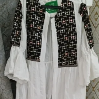 مانتوی سنتی سفید