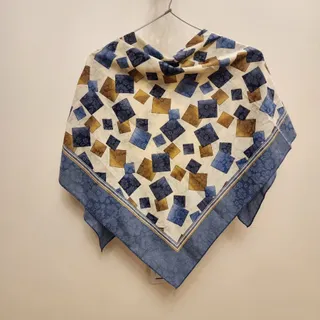 روسری زنانه