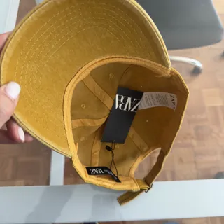 کلاه زارا