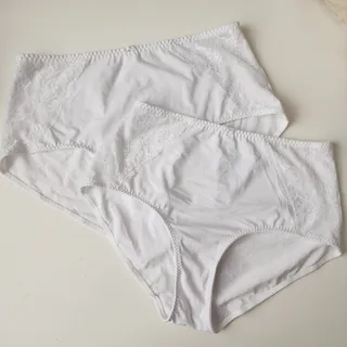 شورت فاق بلند سفید